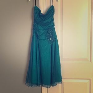 ✨Teal prom style dress with sequins/flower✨